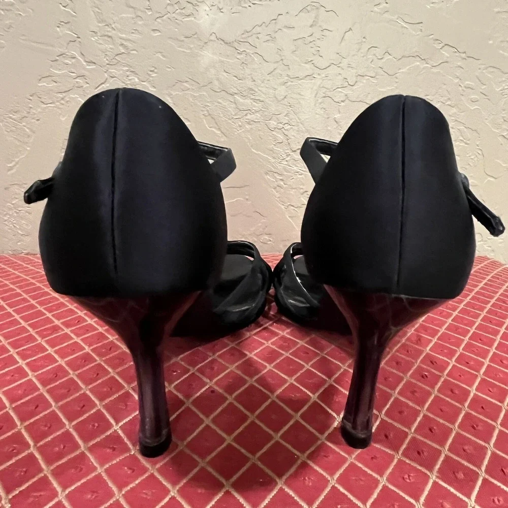 Linea Paolo‎ Black Satin Formal Strappy Ankle Sandals Heels Round Toe Party 7.5